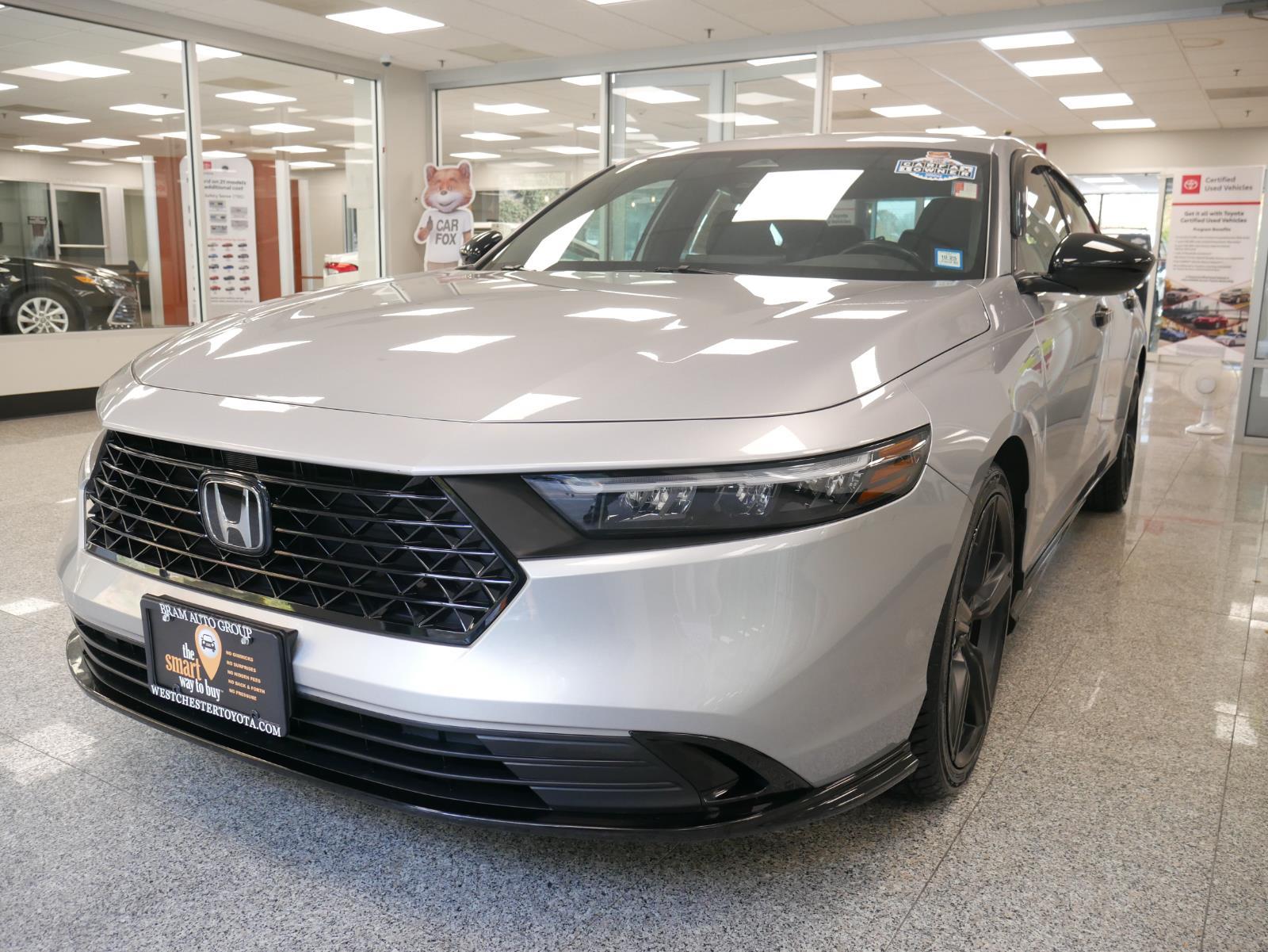 2023 Honda Accord Hybrid Sport-L 2