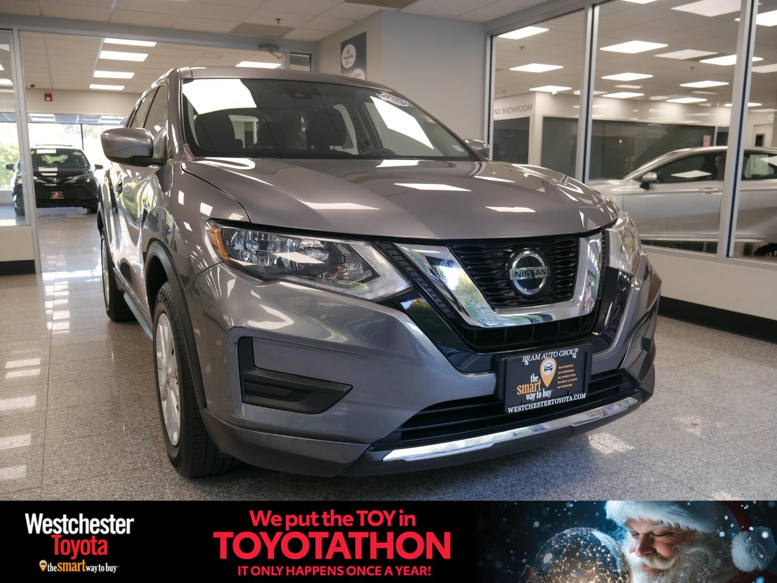 2019 Nissan Rogue S 1