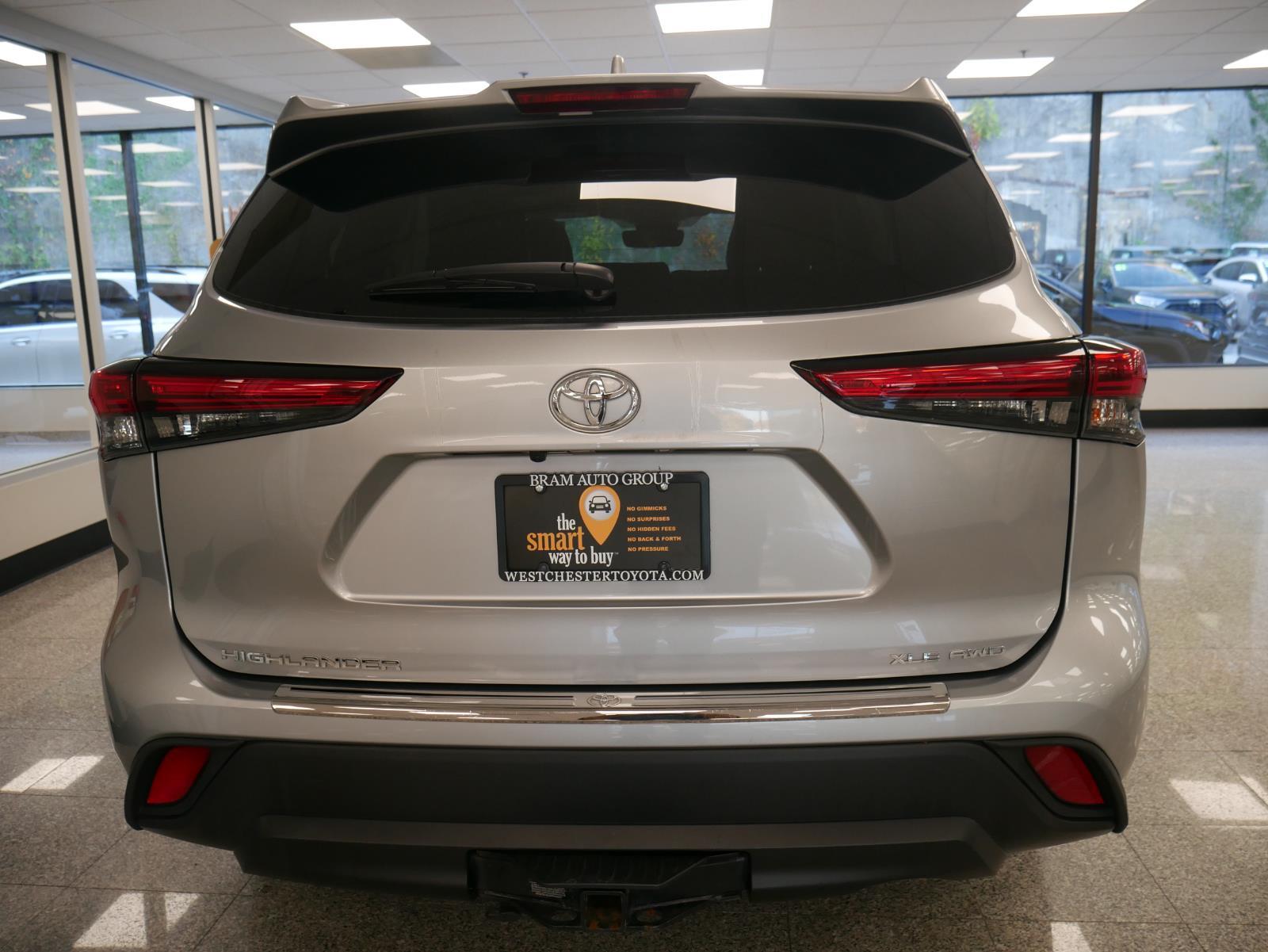 2022 Toyota Highlander XLE 6