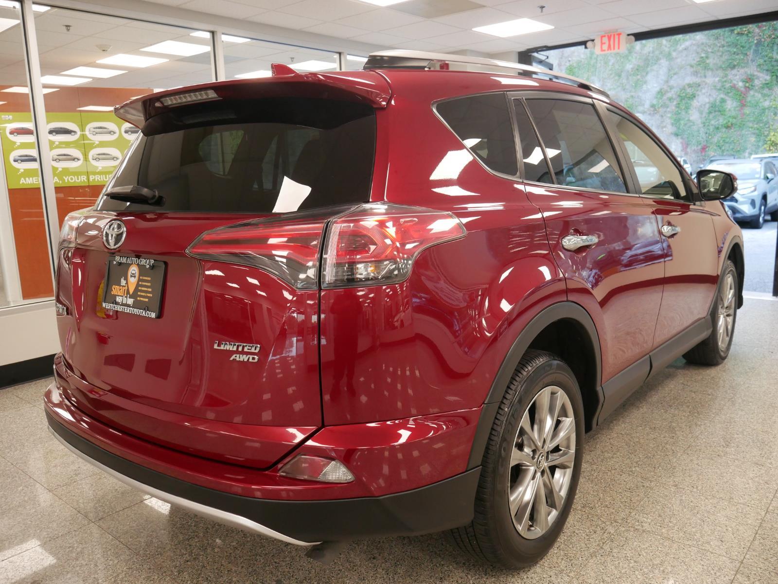 2018 Toyota RAV4 Limited 4