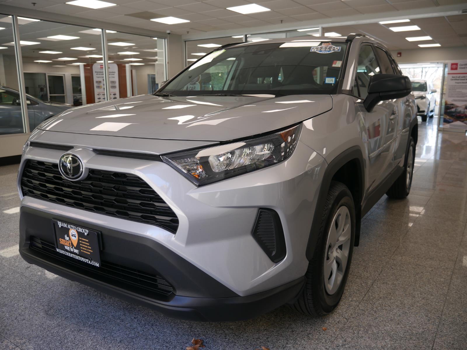 2021 Toyota RAV4 LE 2