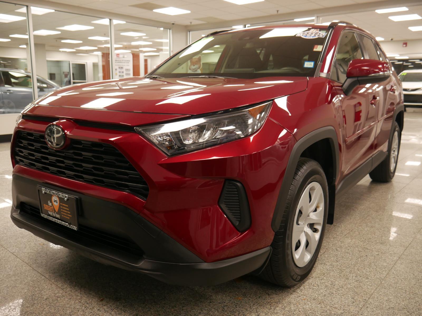 2019 Toyota RAV4 LE 2