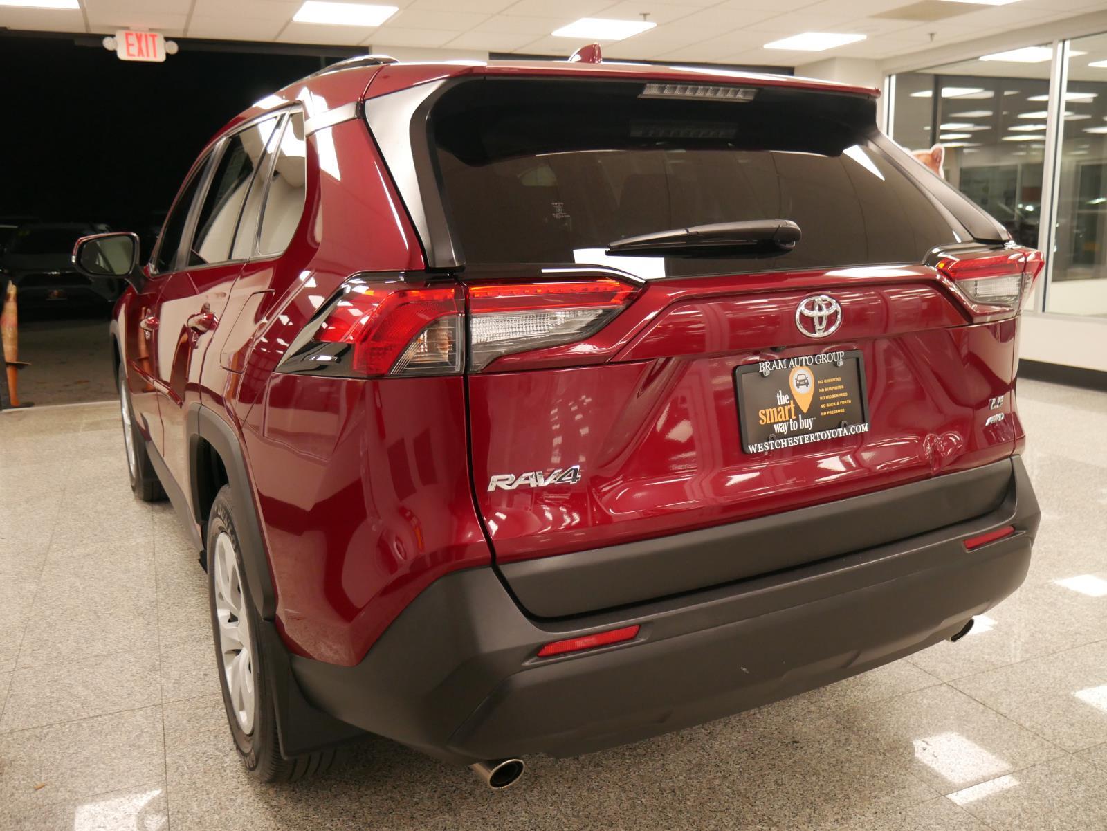 2019 Toyota RAV4 LE 3