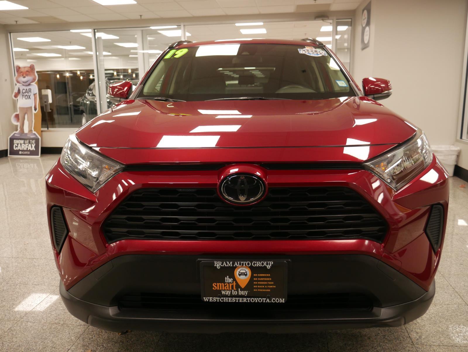 2019 Toyota RAV4 LE 5