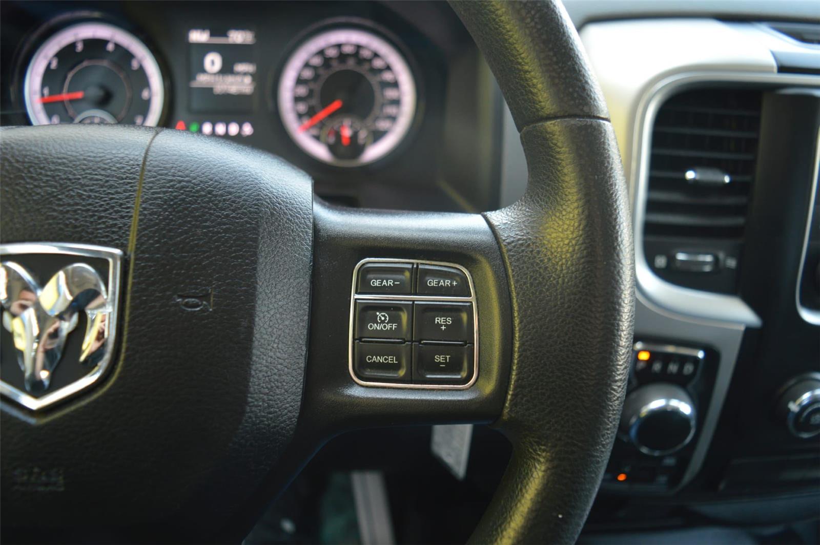 2020 Ram 1500 Classic SLT photo 17
