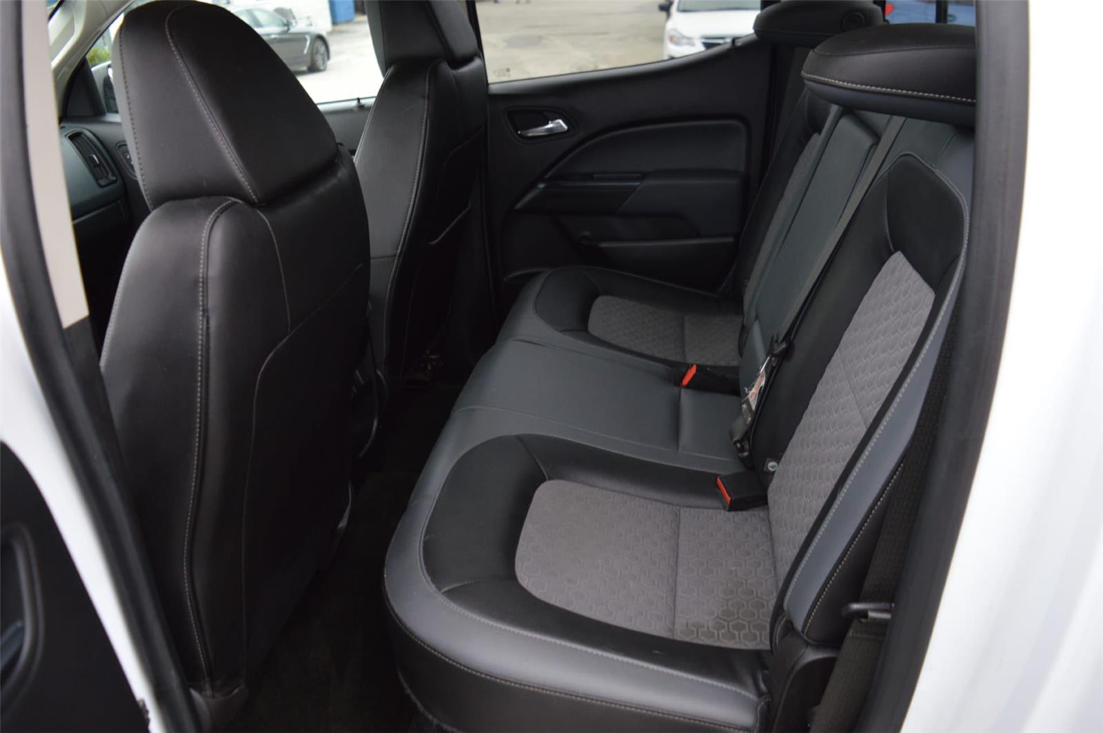 2018 Chevrolet Colorado Z71 photo 12