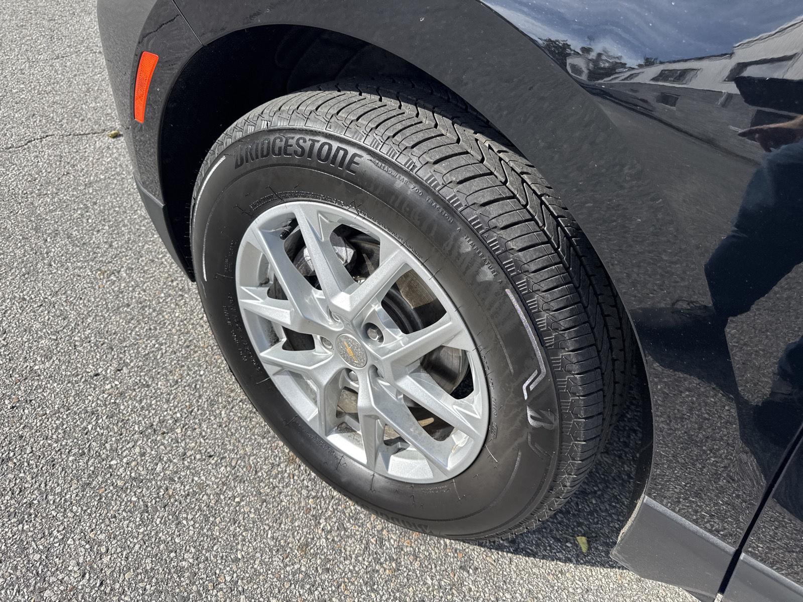 2023 Chevrolet Equinox LS photo 7