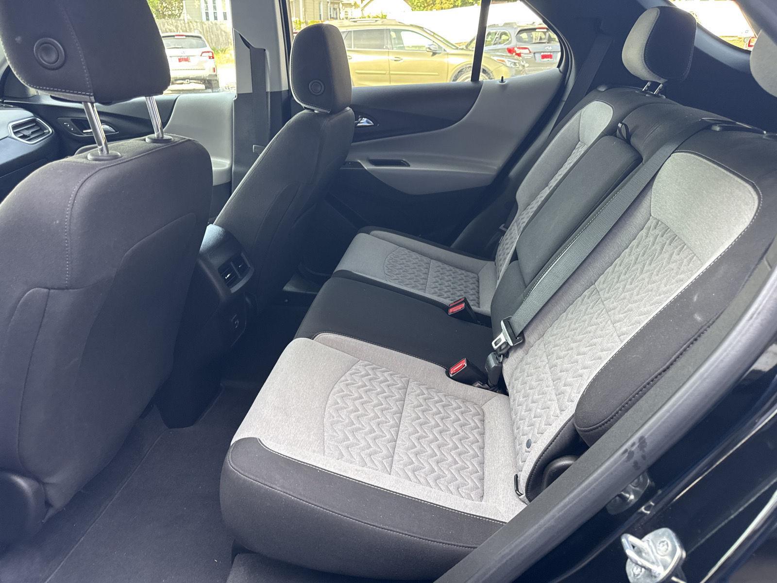 2023 Chevrolet Equinox LS photo 9