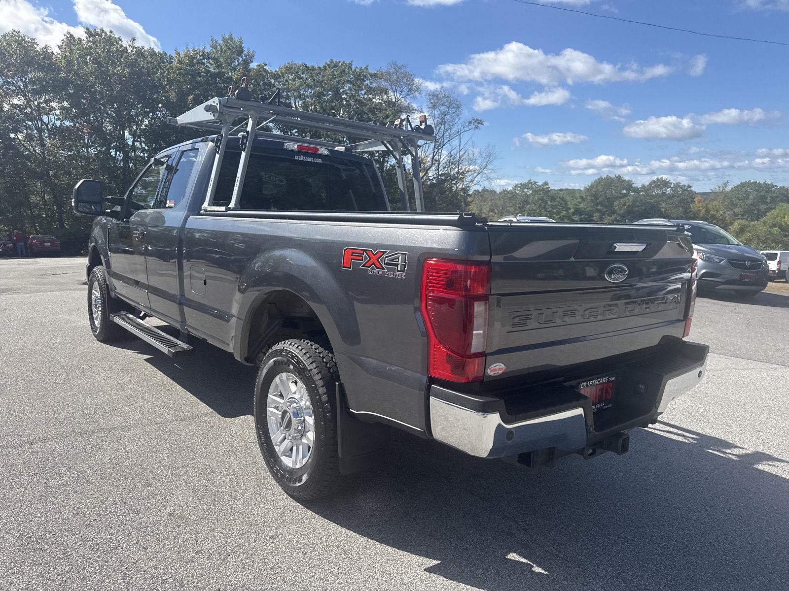 2020 Ford F-350 Lariat photo 3