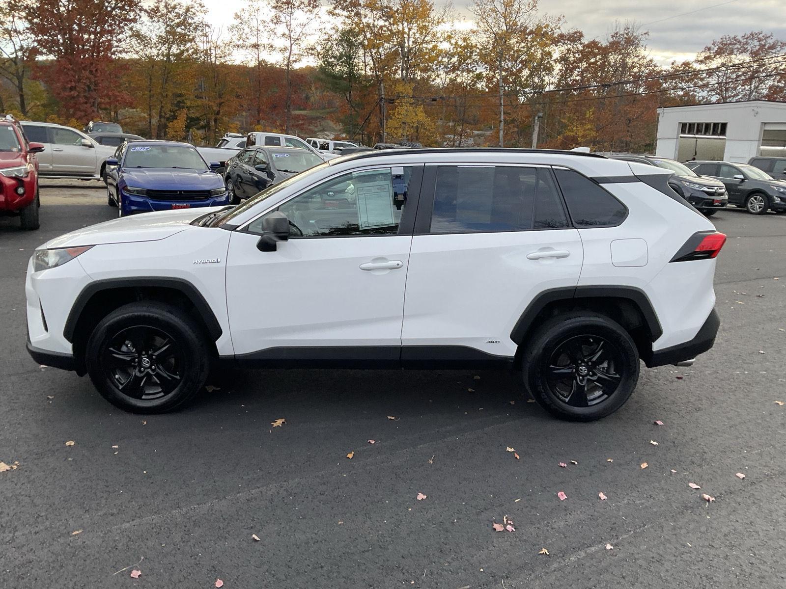2021 Toyota RAV4 LE
