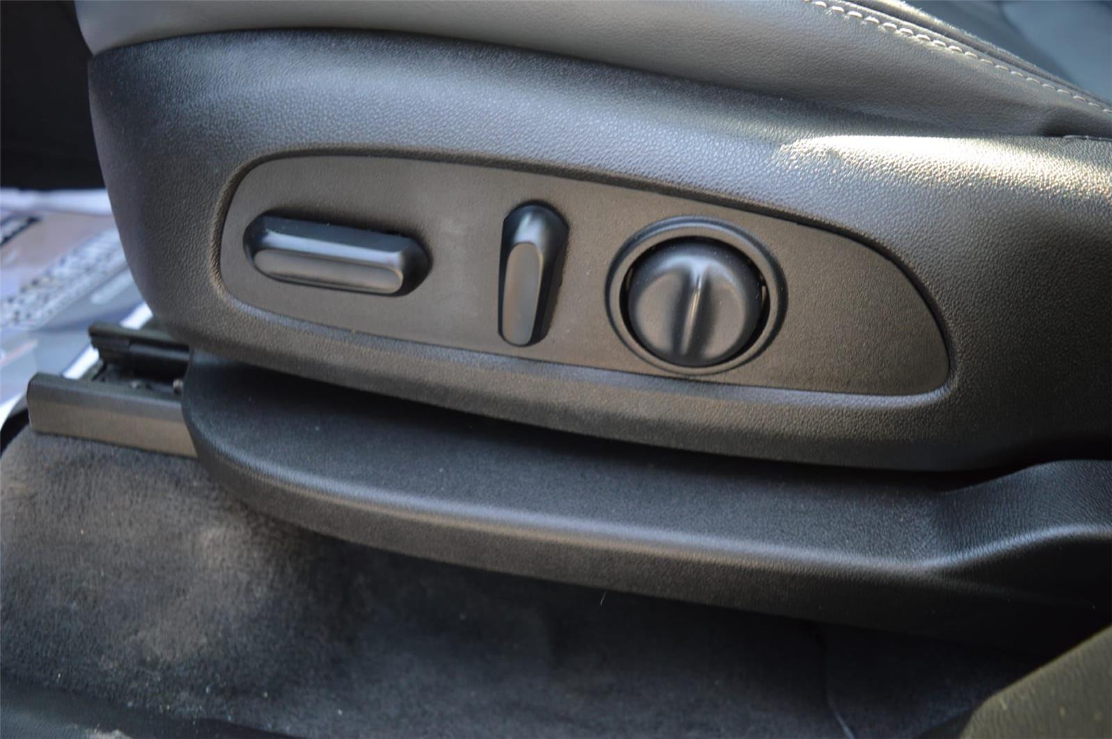 2020 Buick Enclave Essence photo 16