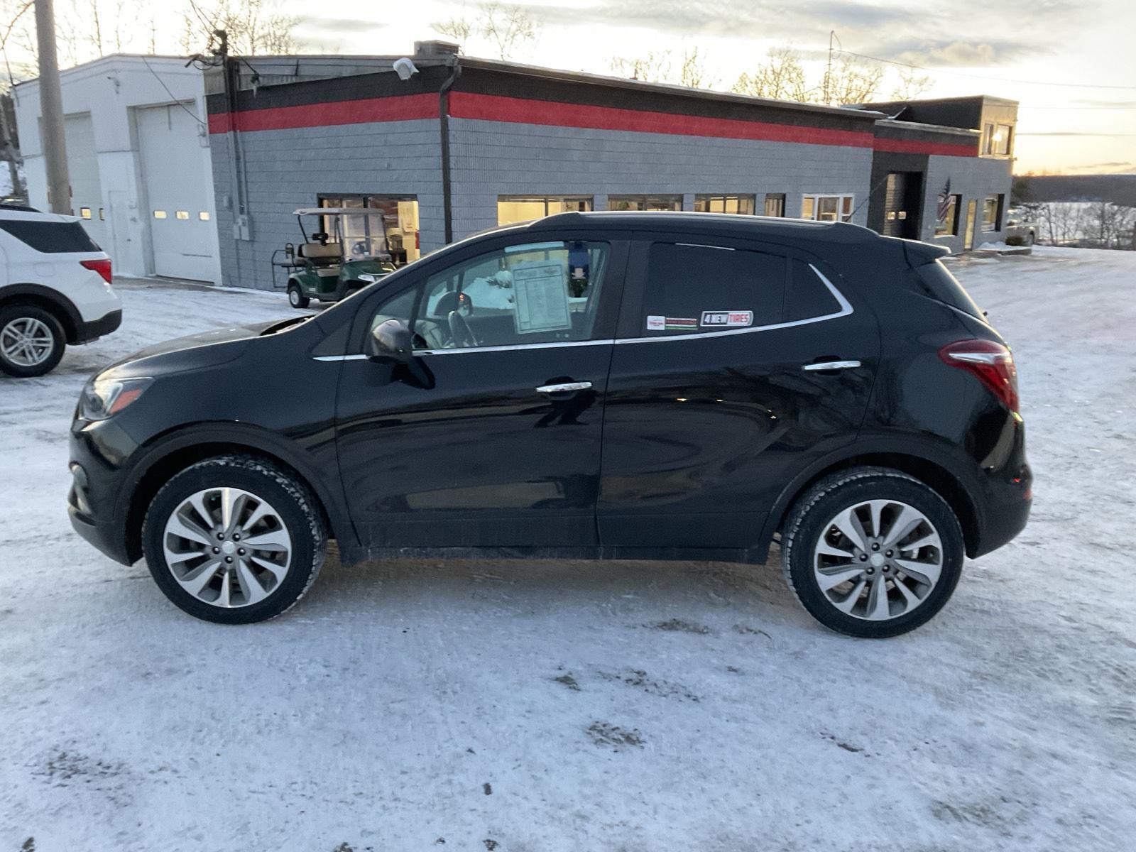 2020 Buick Encore Preferred's photo