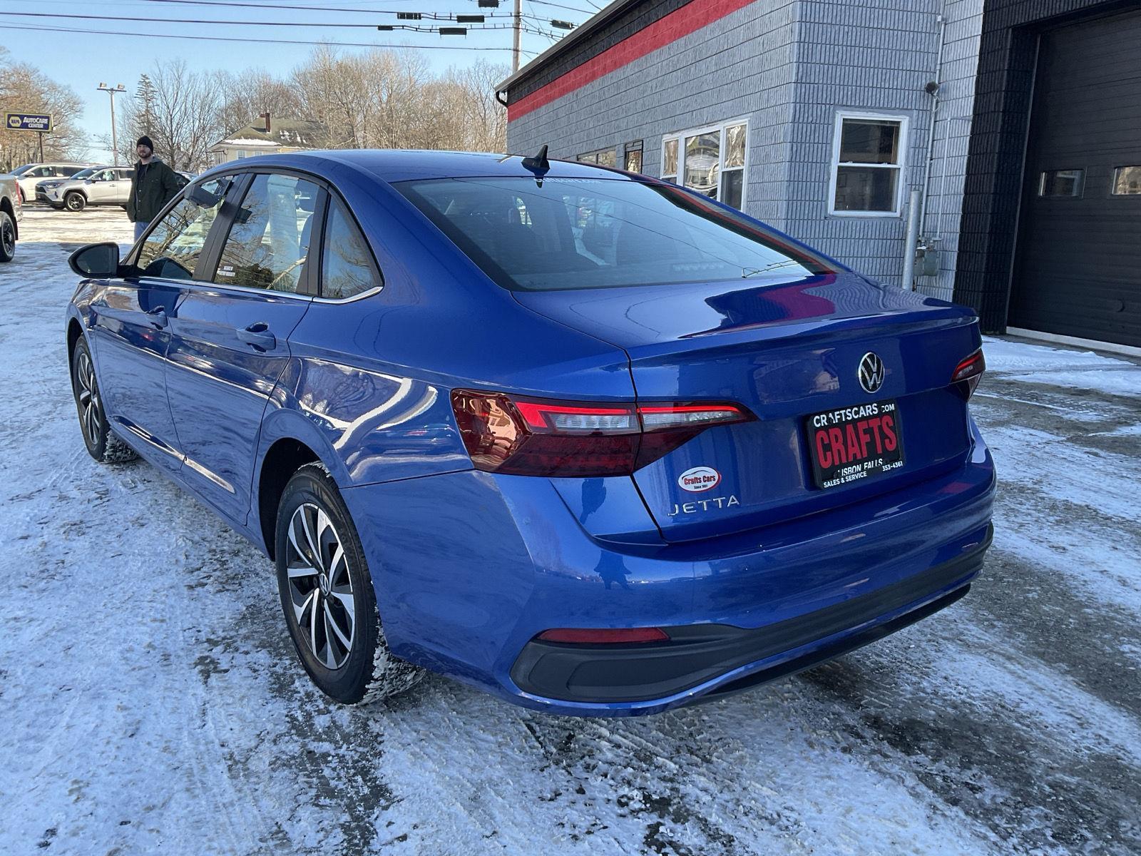 2024 Volkswagen Jetta S's photo