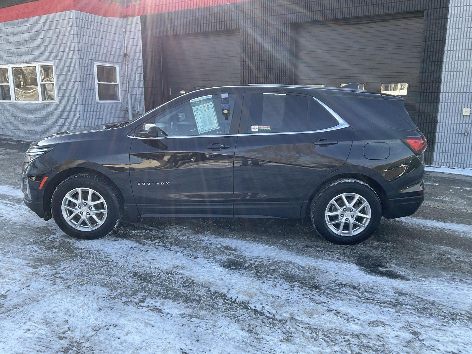 2023 Chevrolet Equinox LT's photo