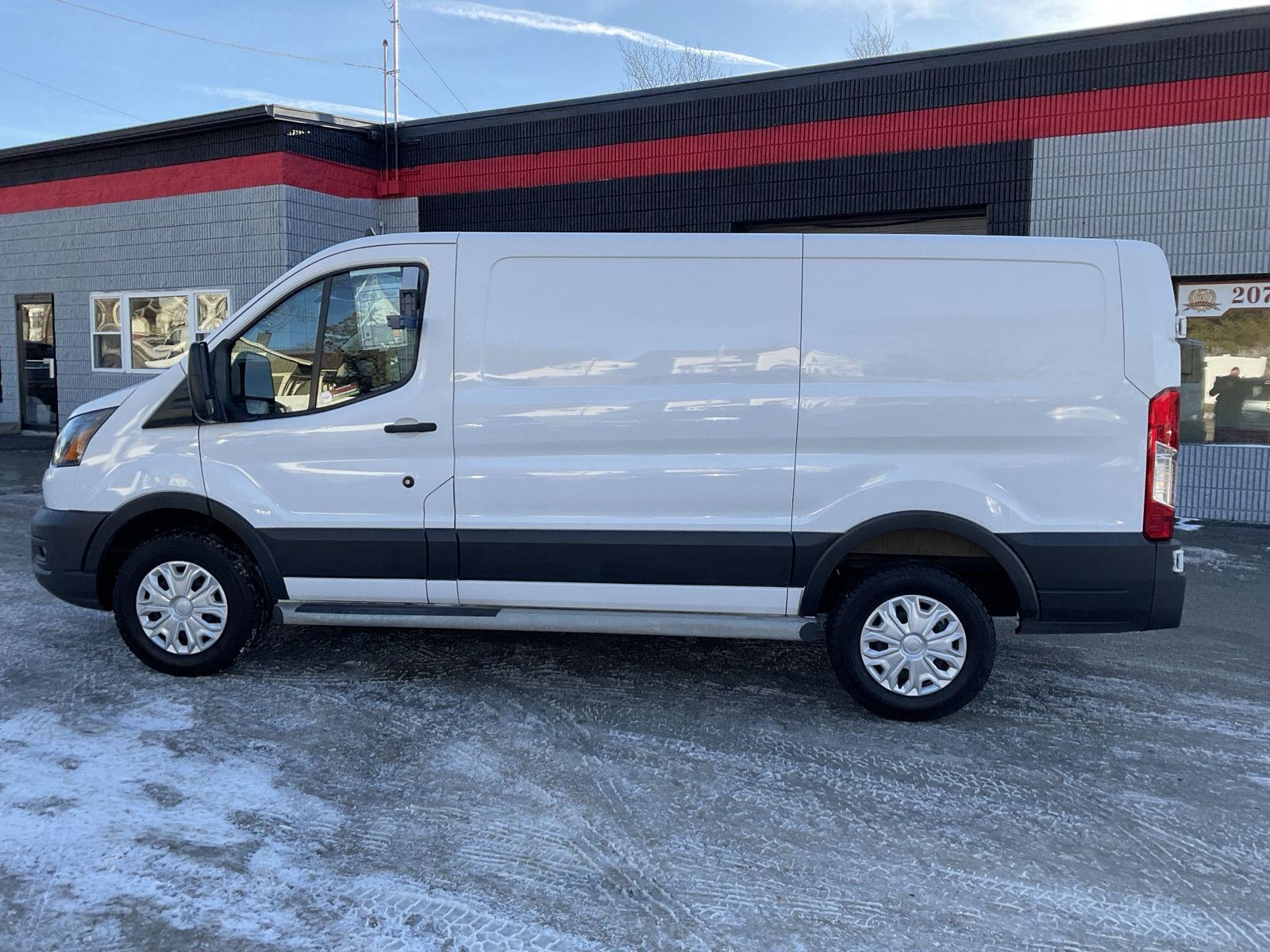2023 Ford Transit Van Base's photo