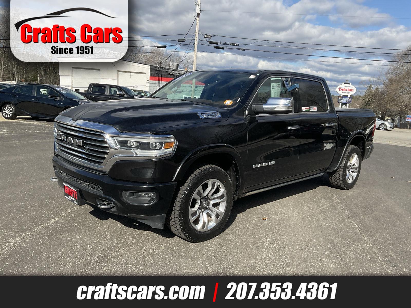 Diamond Black Crystal Pearlcoat 2019 RAM 1500 Laramie Longhorn Crew Cab 4WD Pickup Truck Four-Wheel Drive 8-Speed Automatic