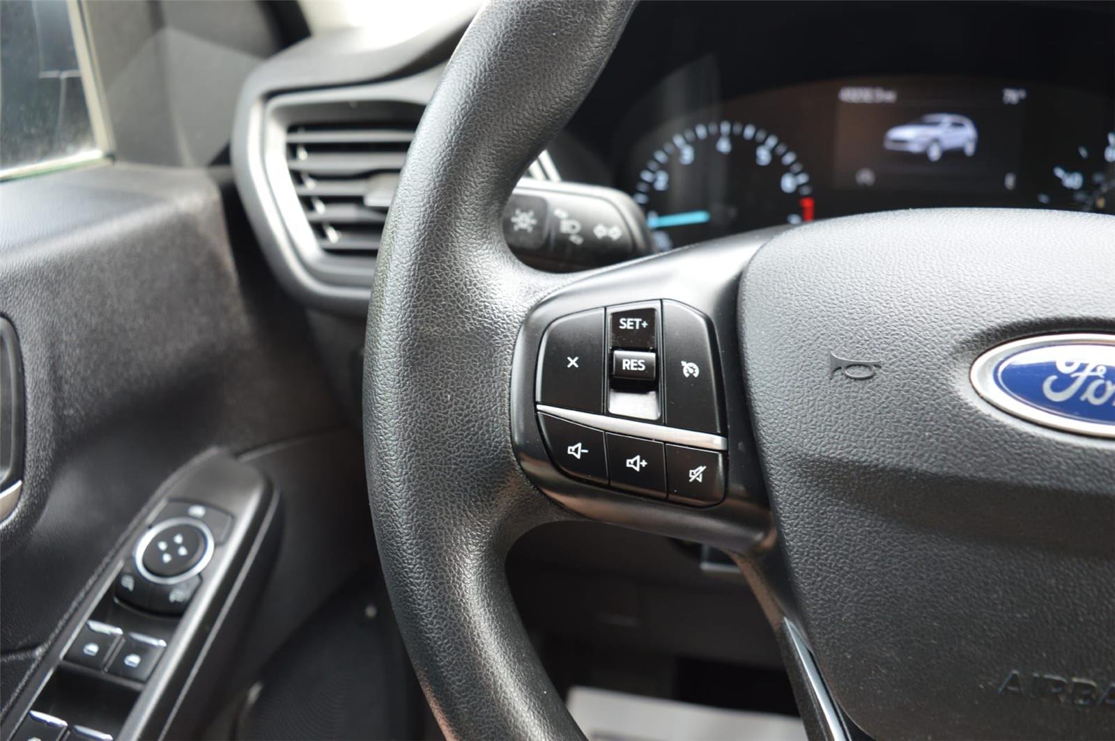 2021 Ford Escape SE photo 16