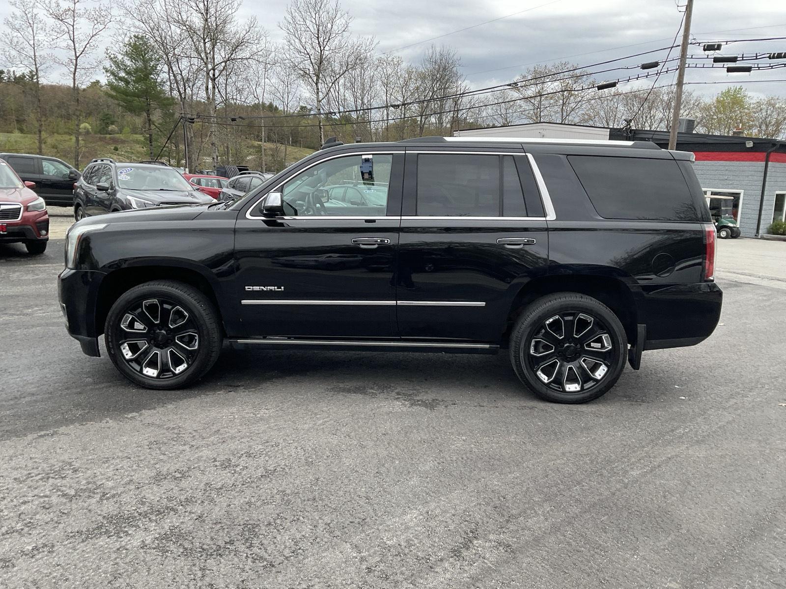 2019 GMC Yukon 4WD Denali's photo