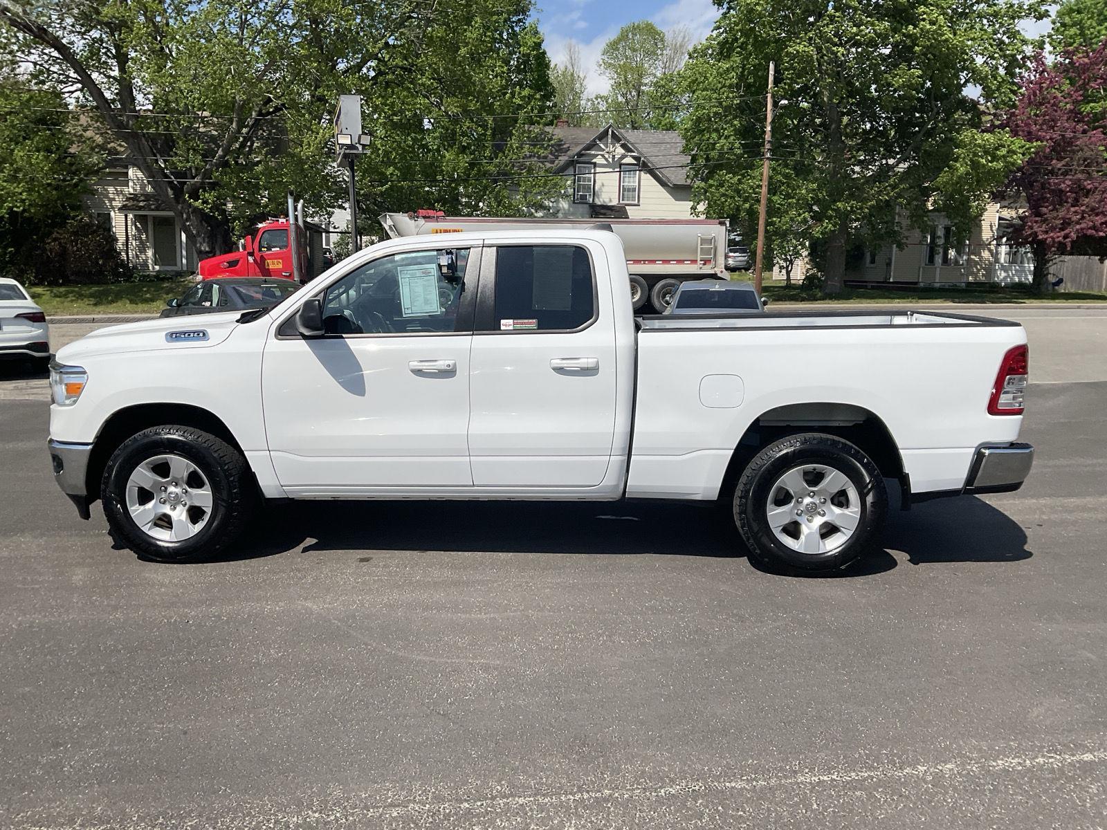 2022 RAM 1500 Big Horn/Lone Star 4x4 Quad Cab 6'4's photo