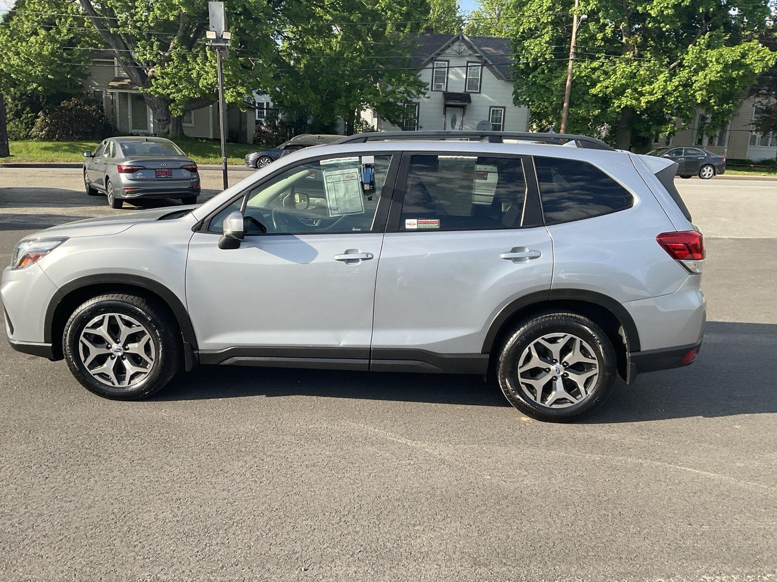 2019 Subaru Forester Premium's photo