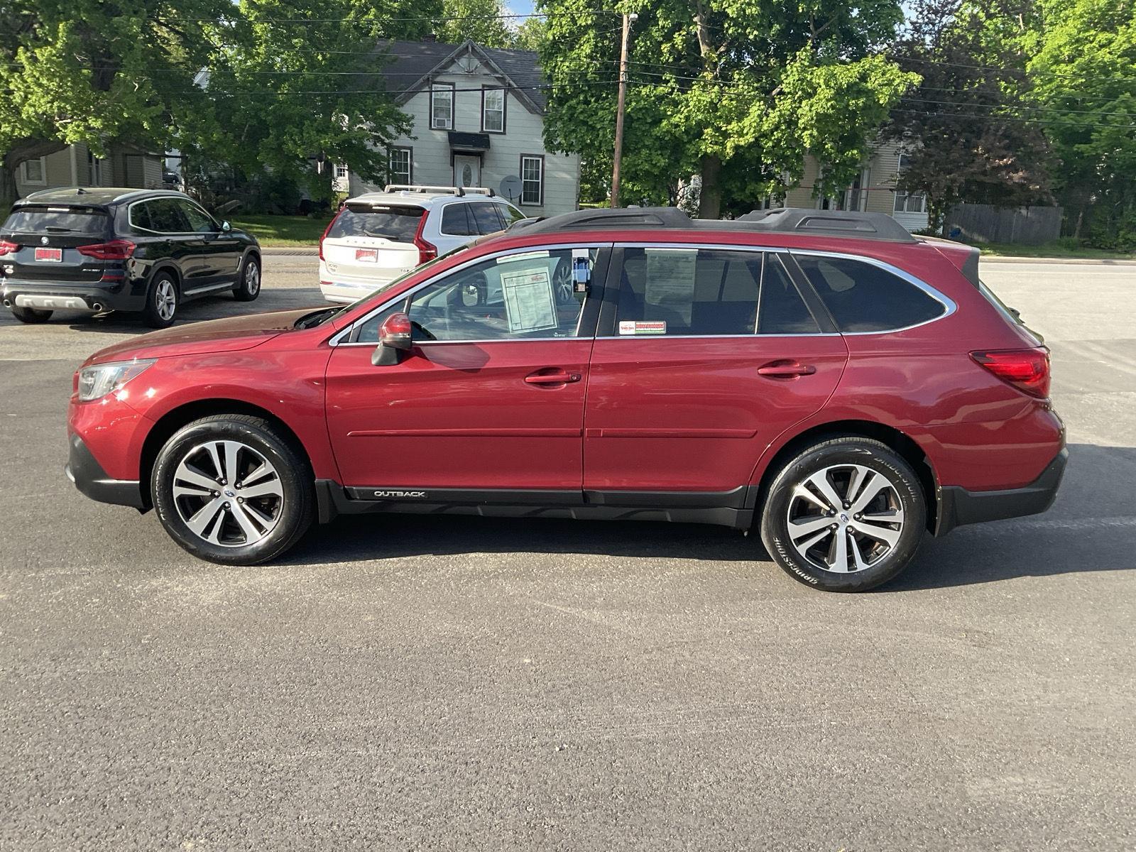 2018 Subaru Outback 2.5i Limited's photo