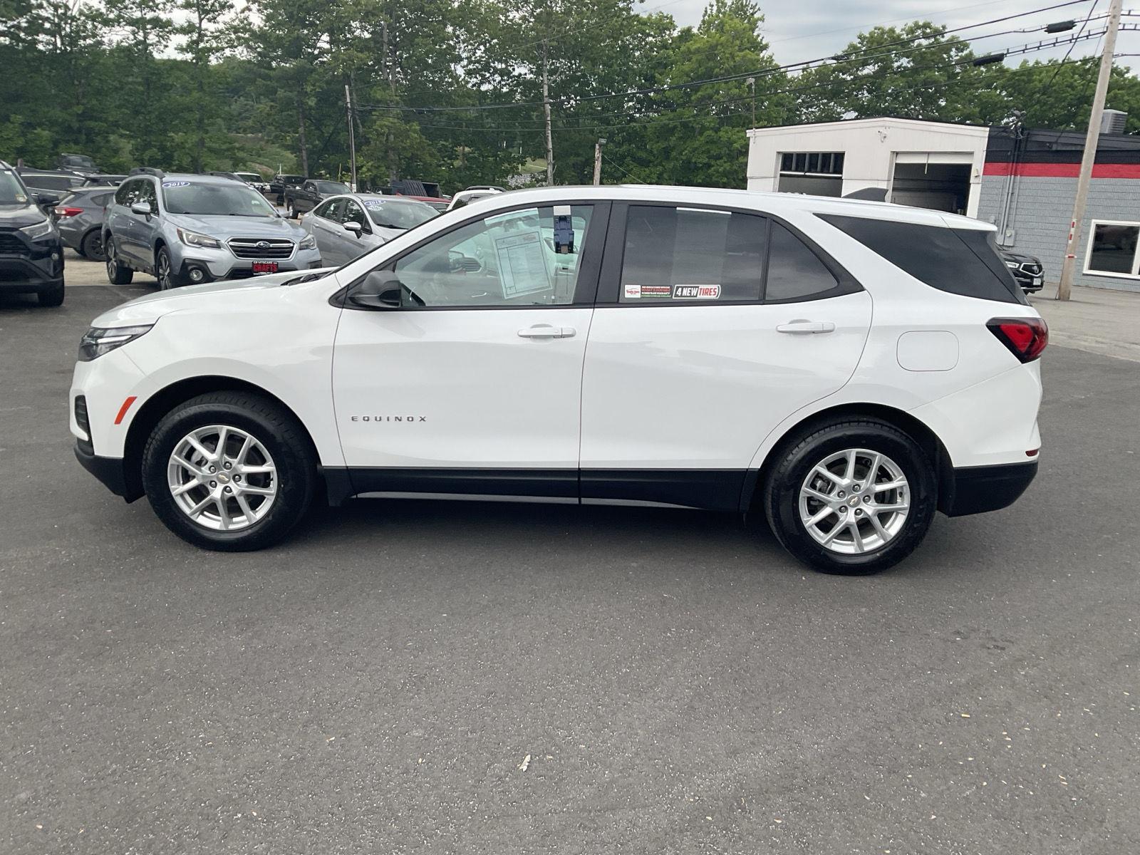 2023 Chevrolet Equinox AWD LS's photo