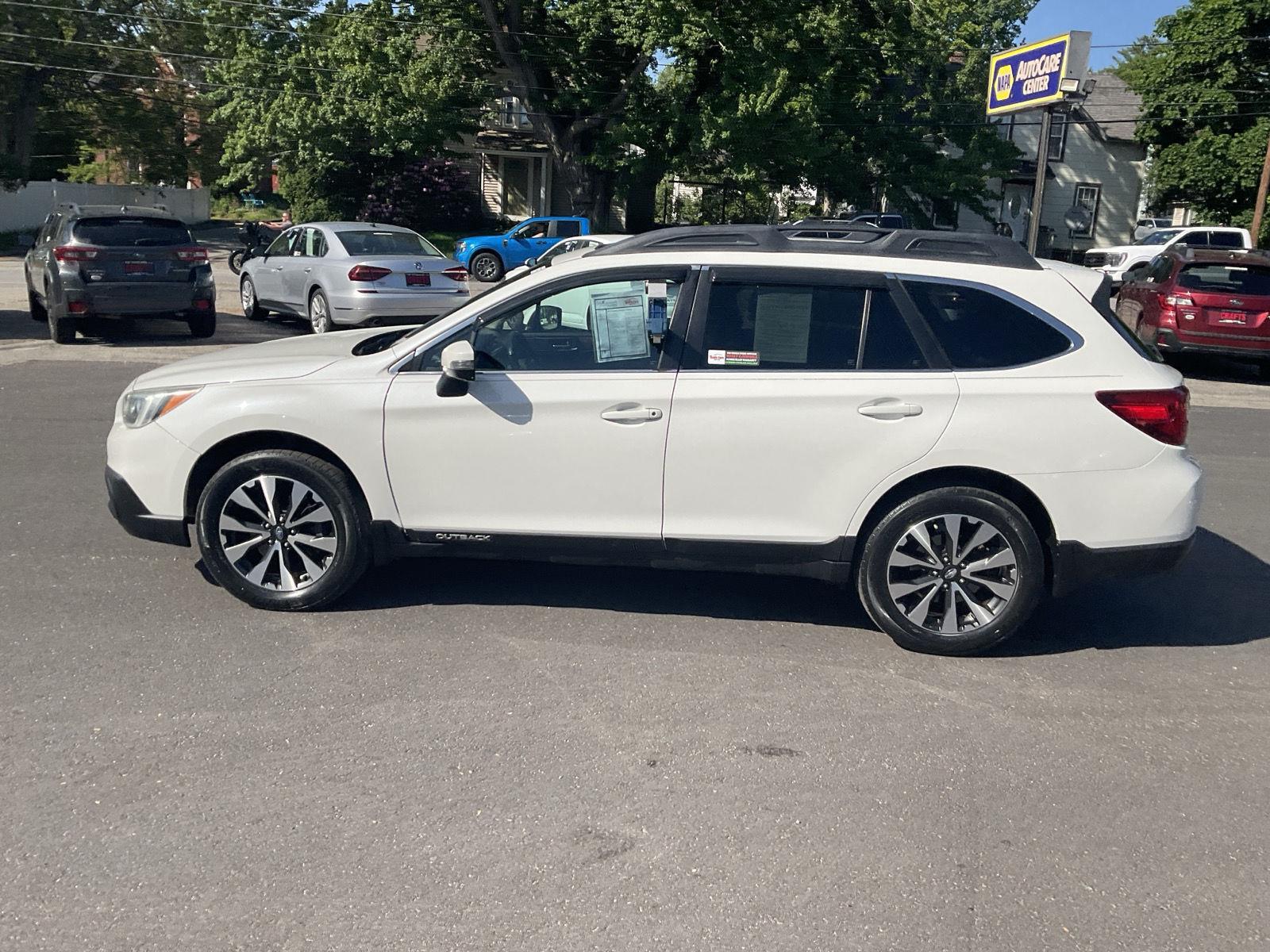 2017 Subaru Outback 2.5i Limited's photo