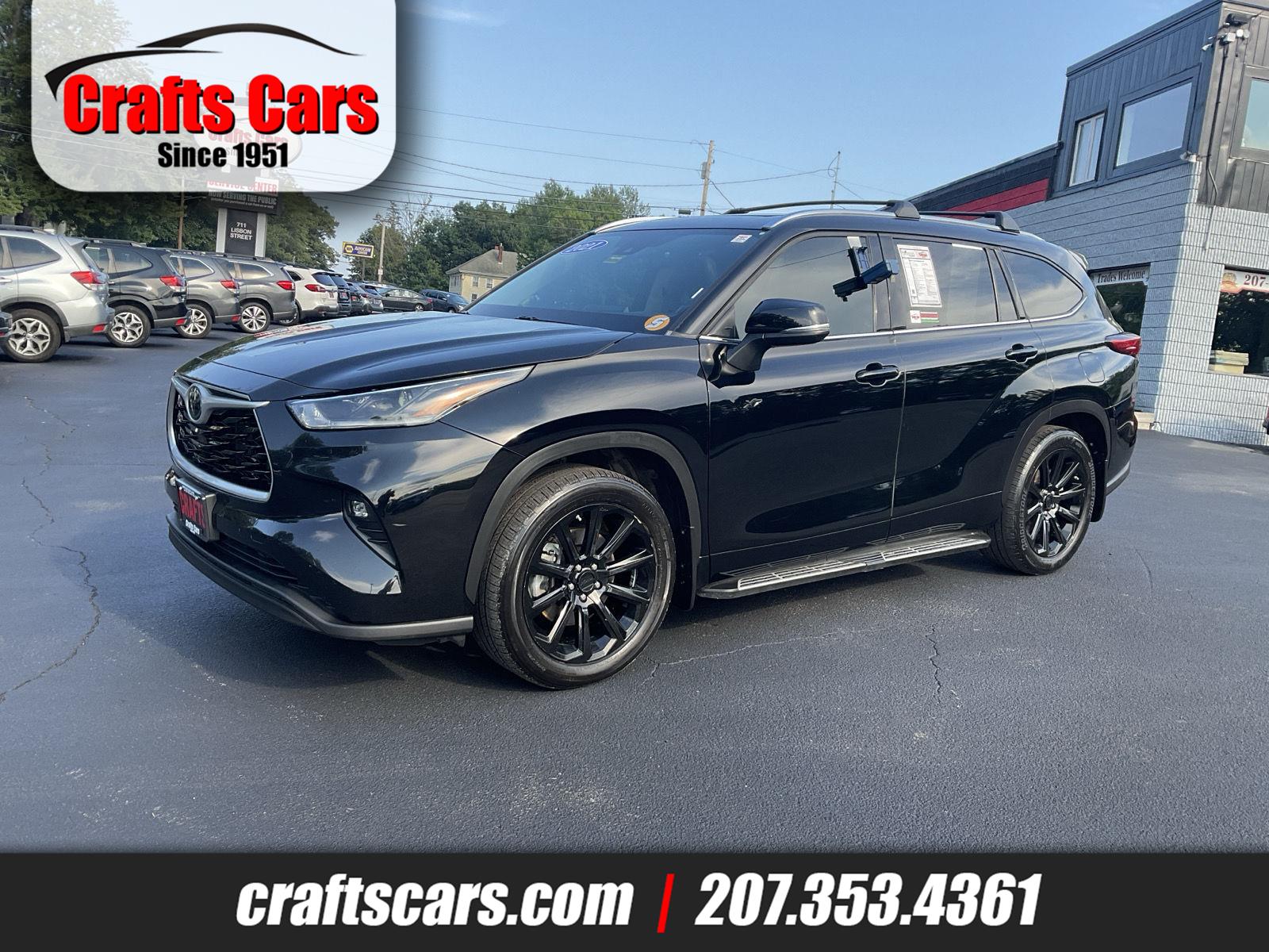 Midnight Black Metallic 2021 Toyota Highlander SUV / Crossover All-Wheel Drive Automatic