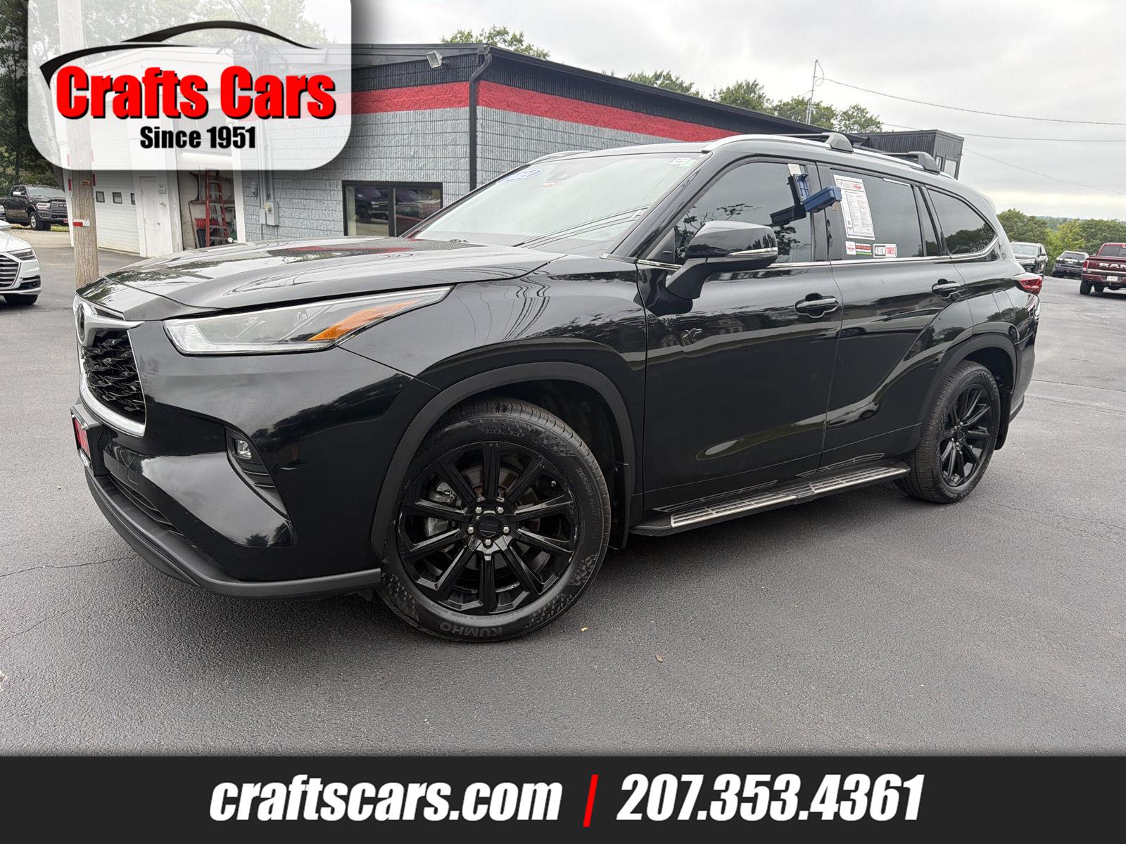 Midnight Black Metallic 2021 Toyota Highlander SUV / Crossover All-Wheel Drive Automatic