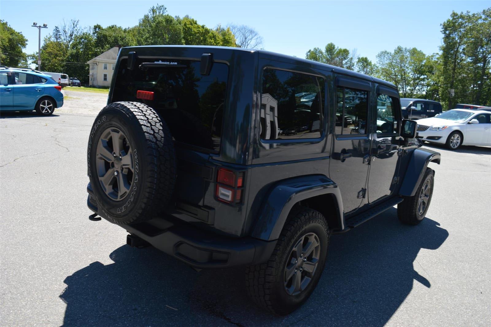2018 Jeep Wrangler Unlimited Golden Eagle photo 6