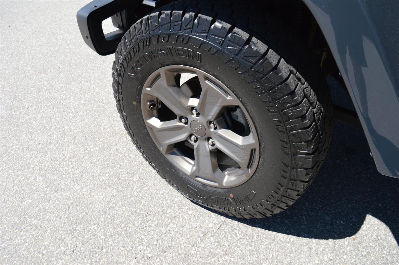 2018 Jeep Wrangler Unlimited Golden Eagle photo 10