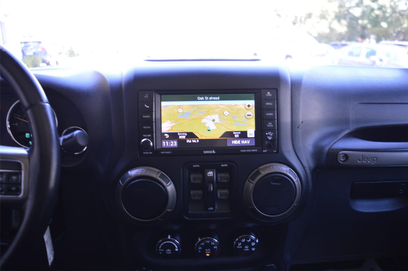 2018 Jeep Wrangler Unlimited Golden Eagle photo 19