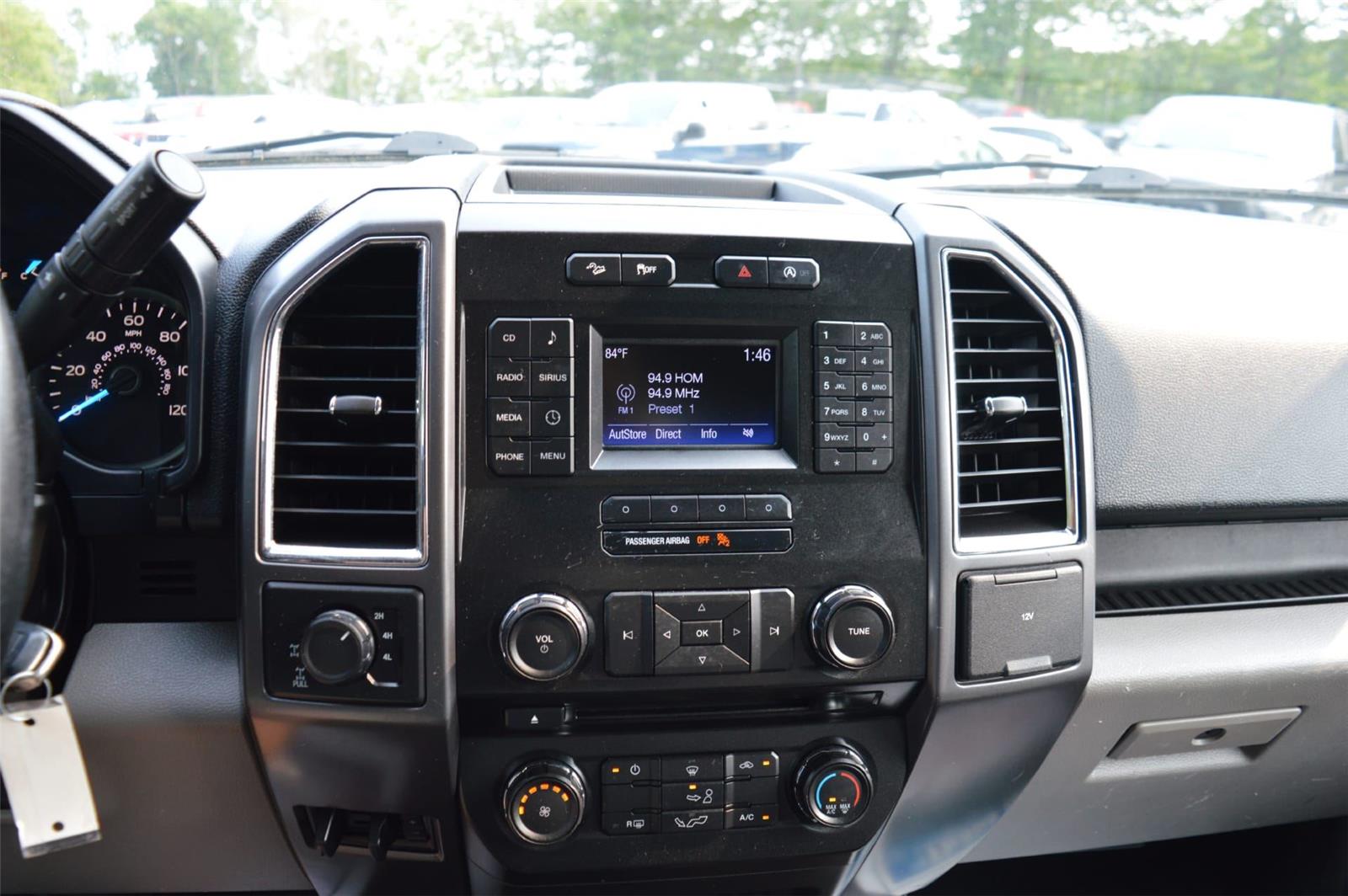 2016 Ford F-150 XLT photo 17