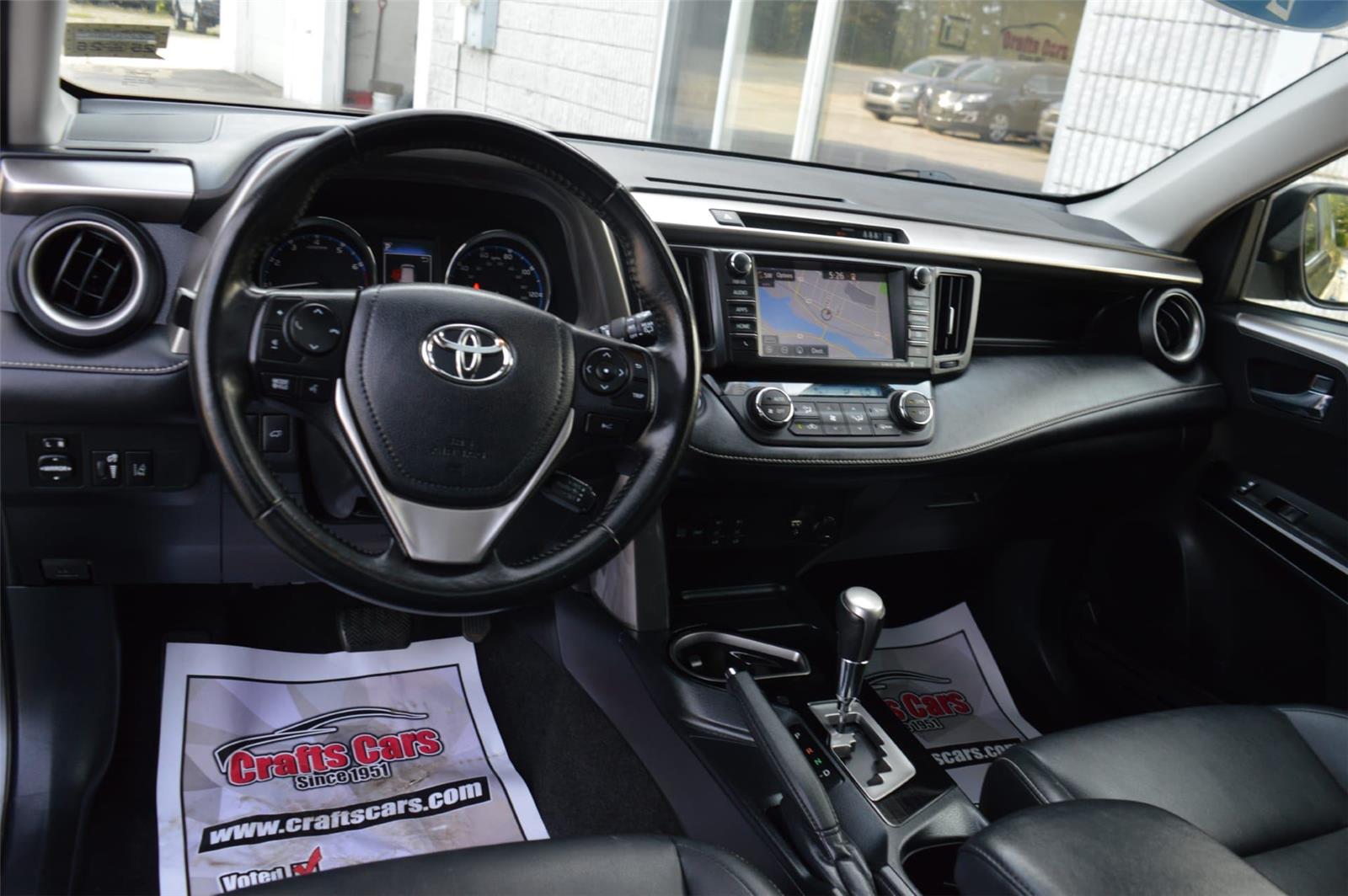 2018 Toyota RAV4 Limited photo 10
