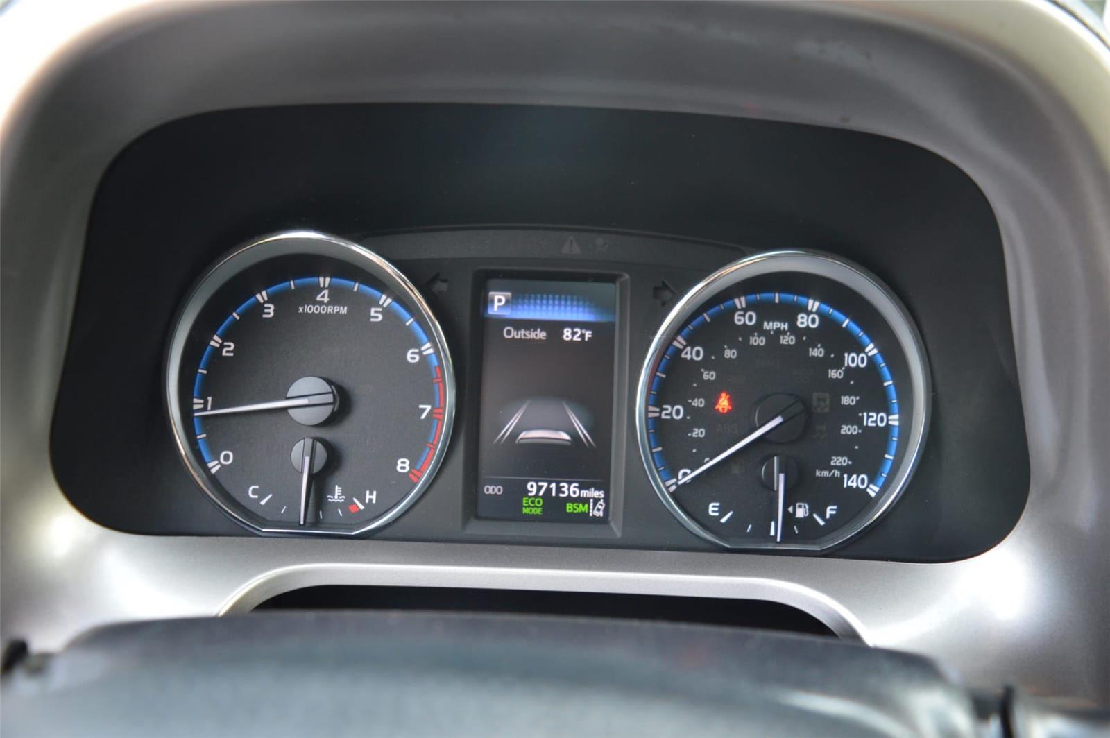 2018 Toyota RAV4 Limited photo 14