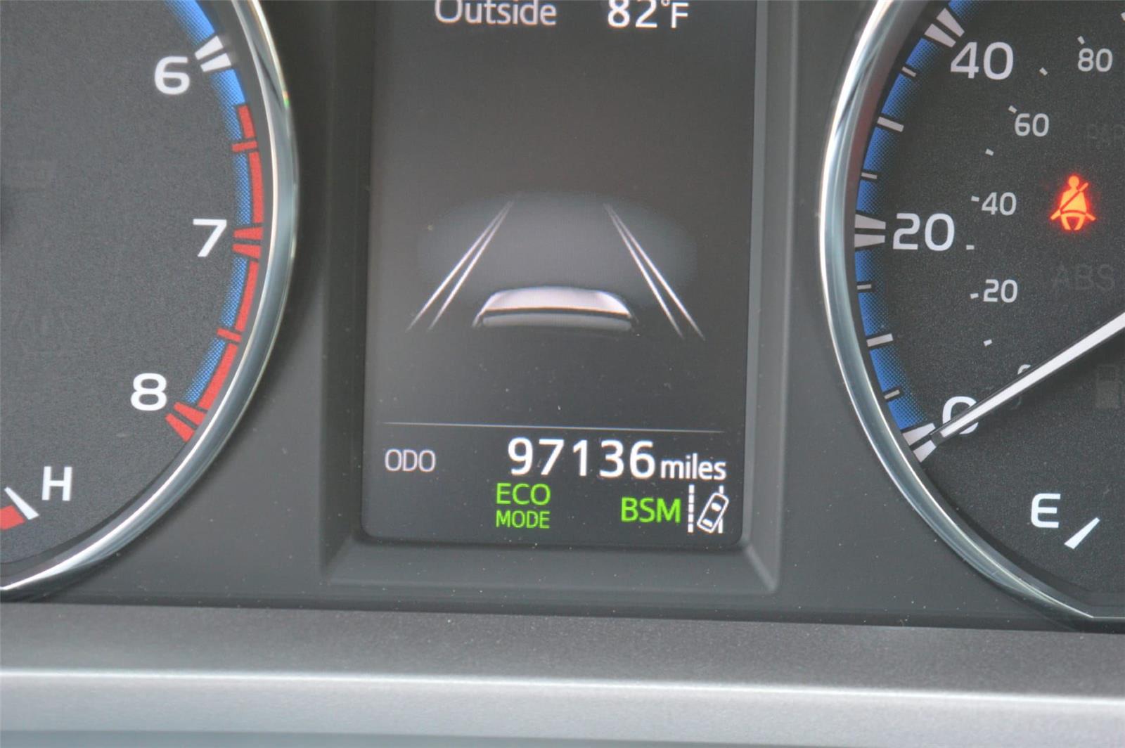 2018 Toyota RAV4 Limited photo 15