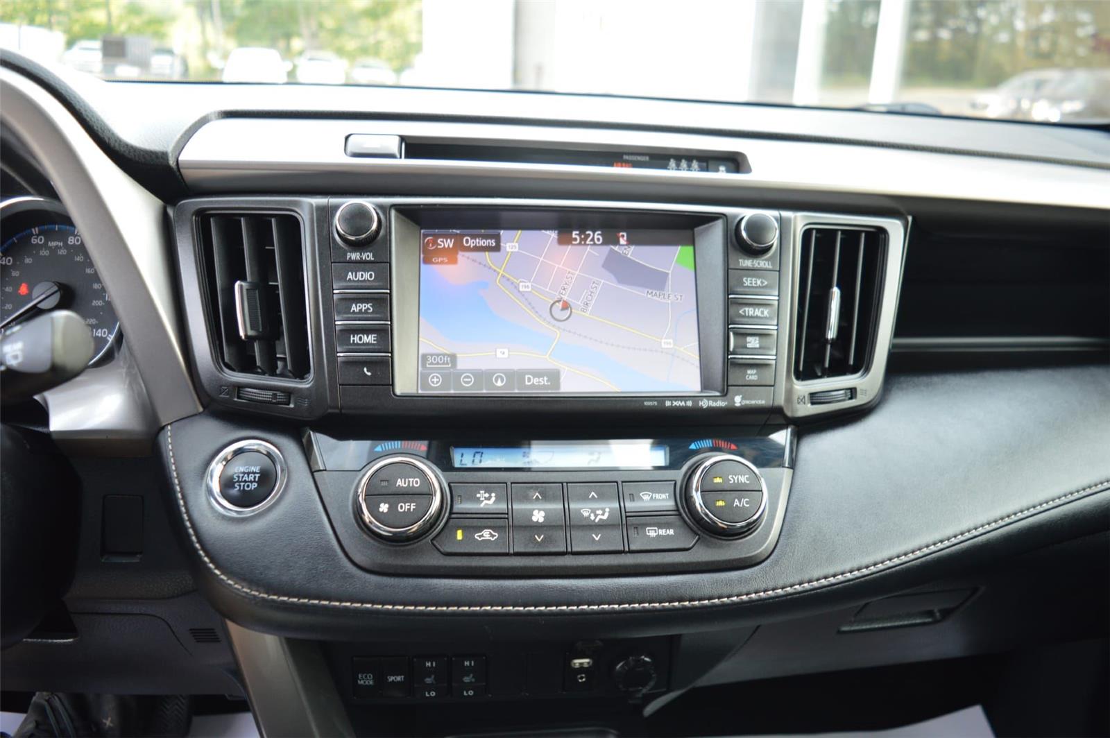 2018 Toyota RAV4 Limited photo 18