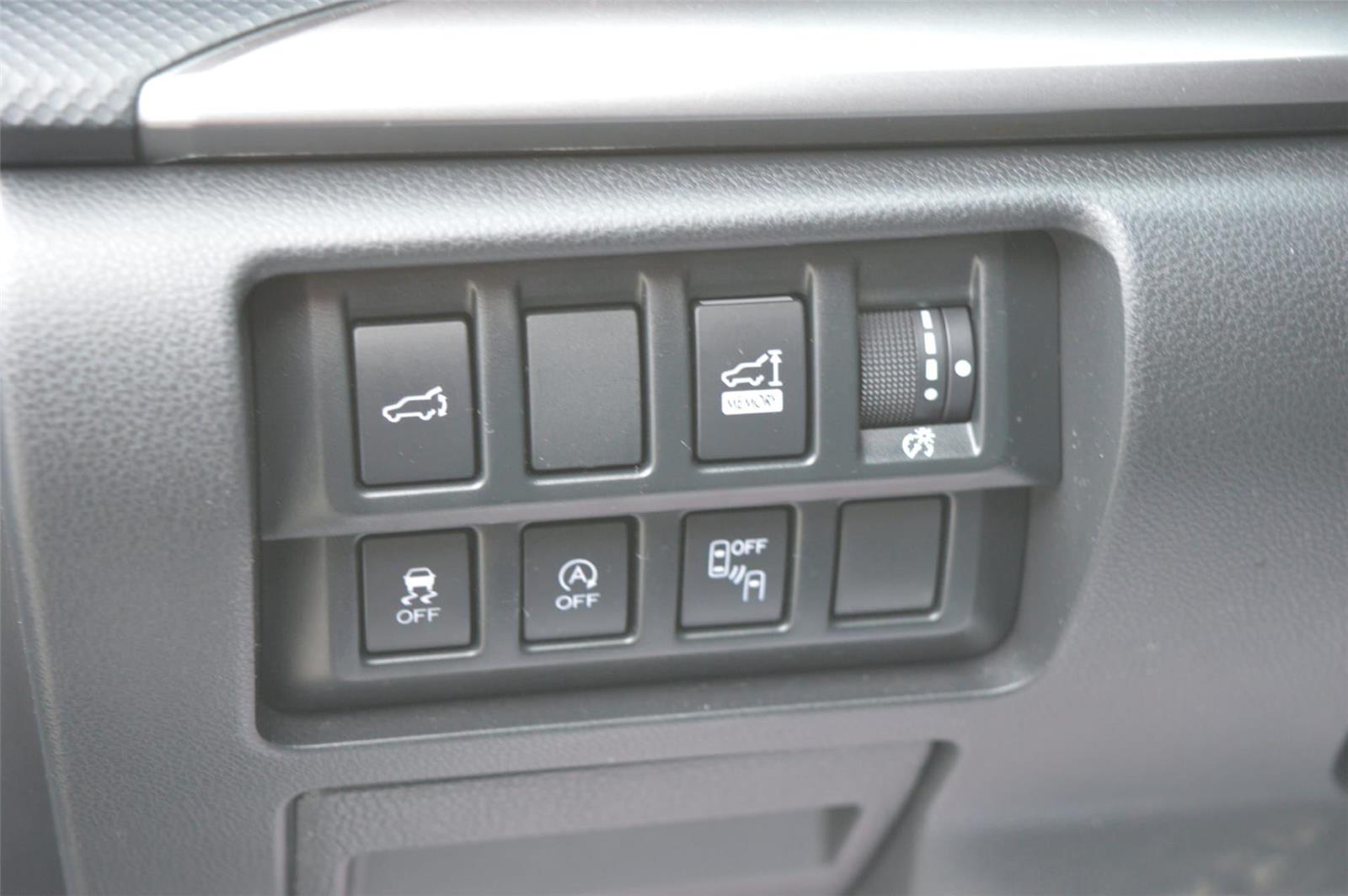 2020 Subaru Forester Sport photo 17