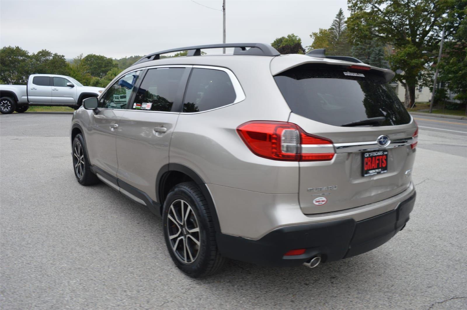 2019 Subaru Ascent Limited photo 3