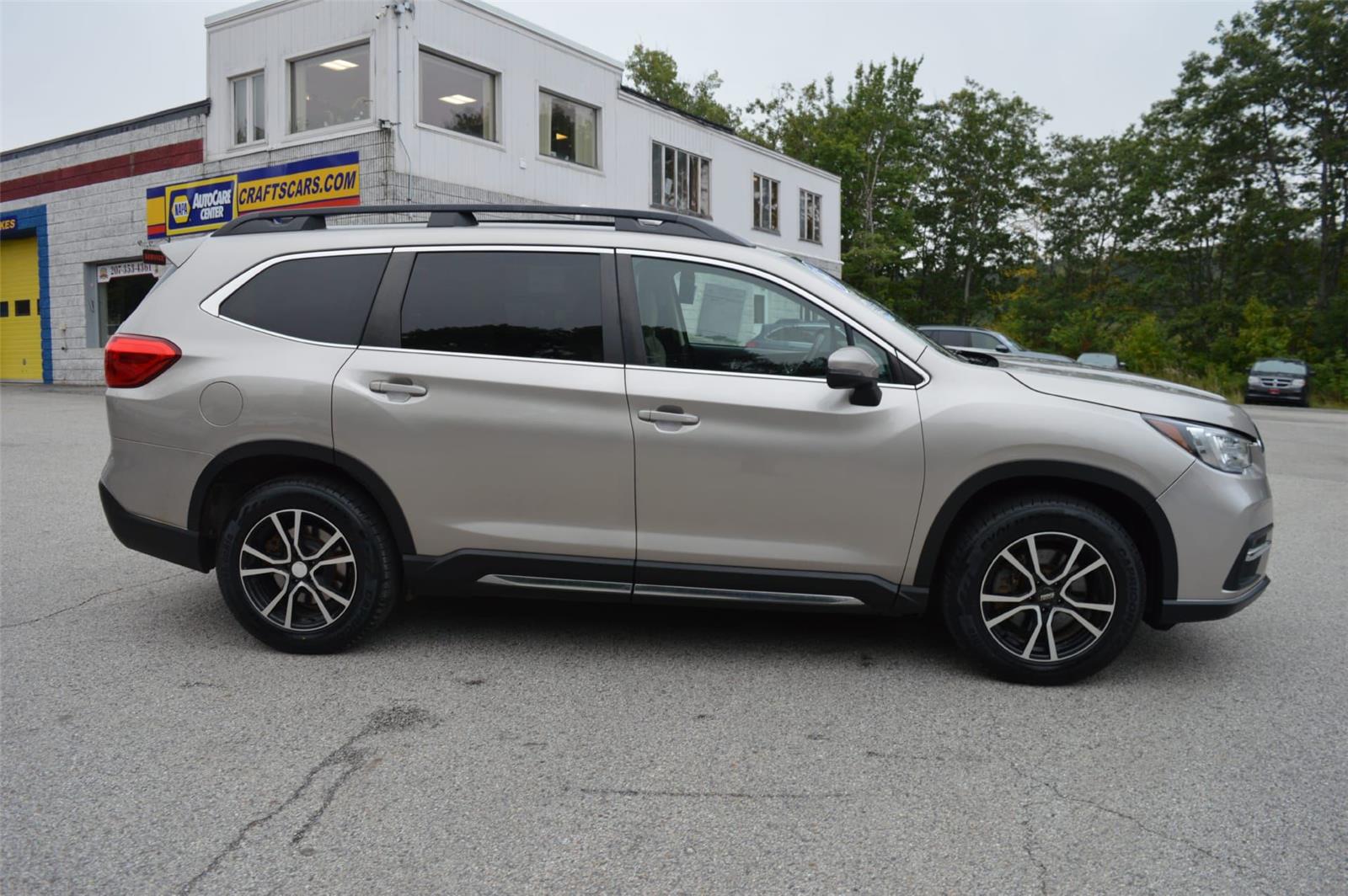 2019 Subaru Ascent Limited photo 6