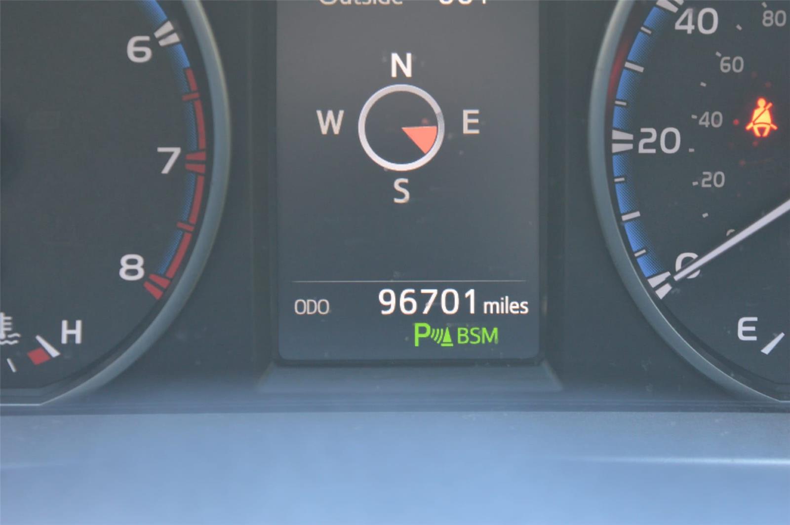 2017 Toyota RAV4 XLE photo 17