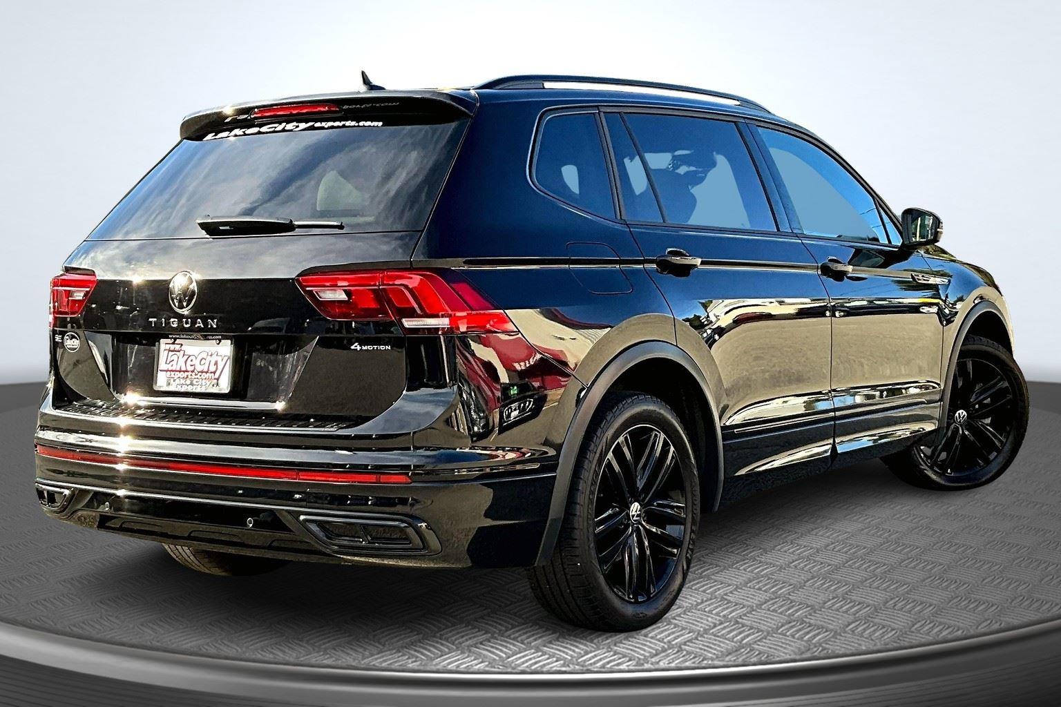 2022 Volkswagen Tiguan SE R-LINE BLACK