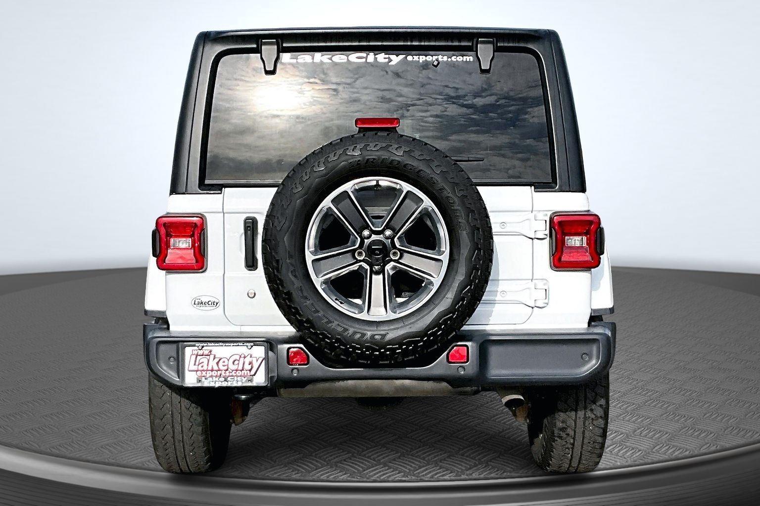 2018 Jeep Wrangler Unlimited Sahara photo 4