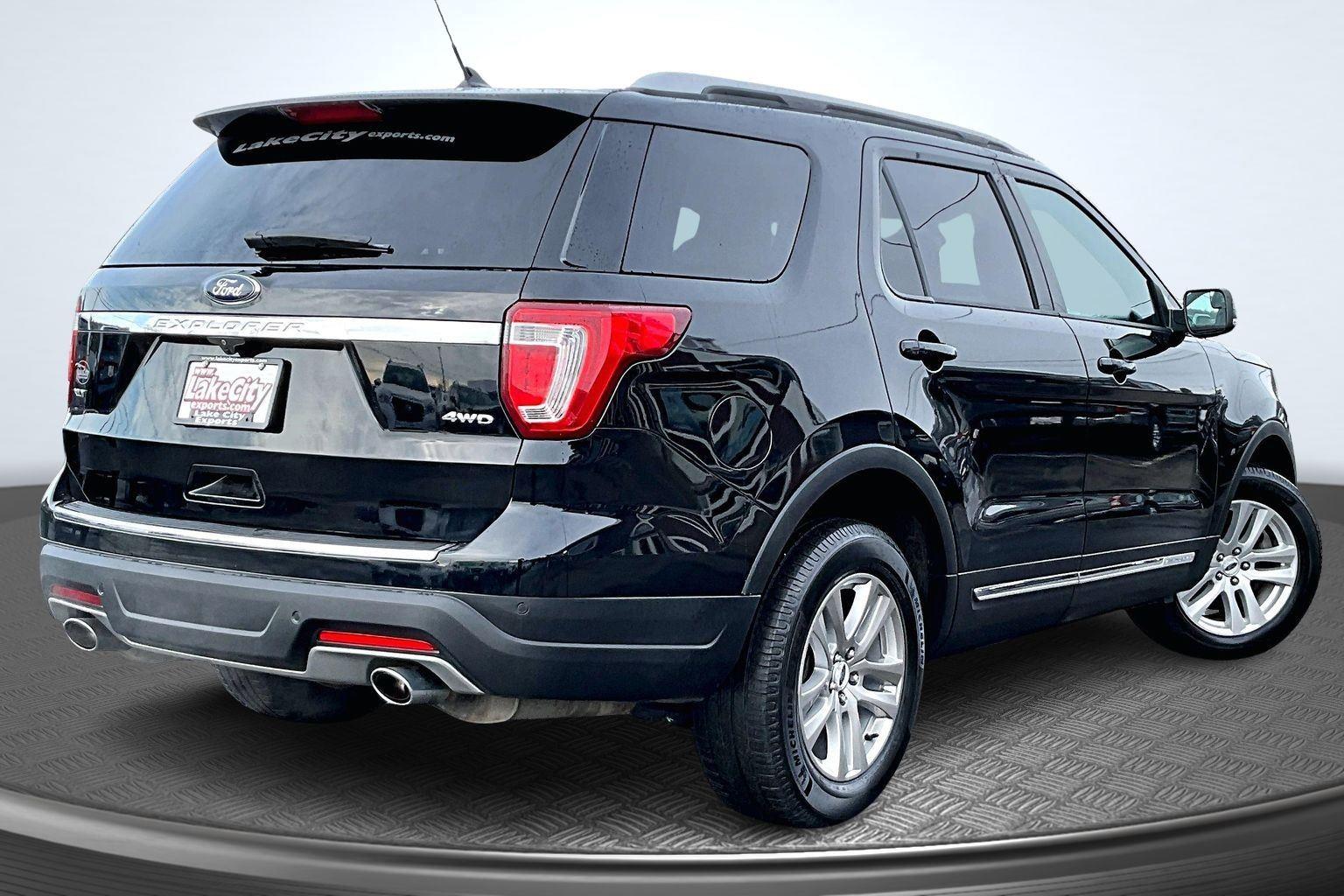 2018 Ford Explorer XLT's photo