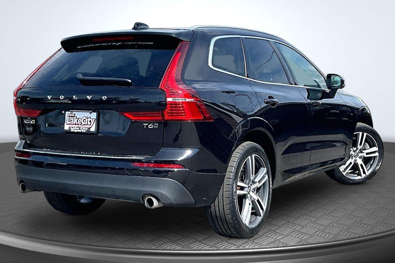 2020 Volvo XC60 T6 Momentum AWD's photo