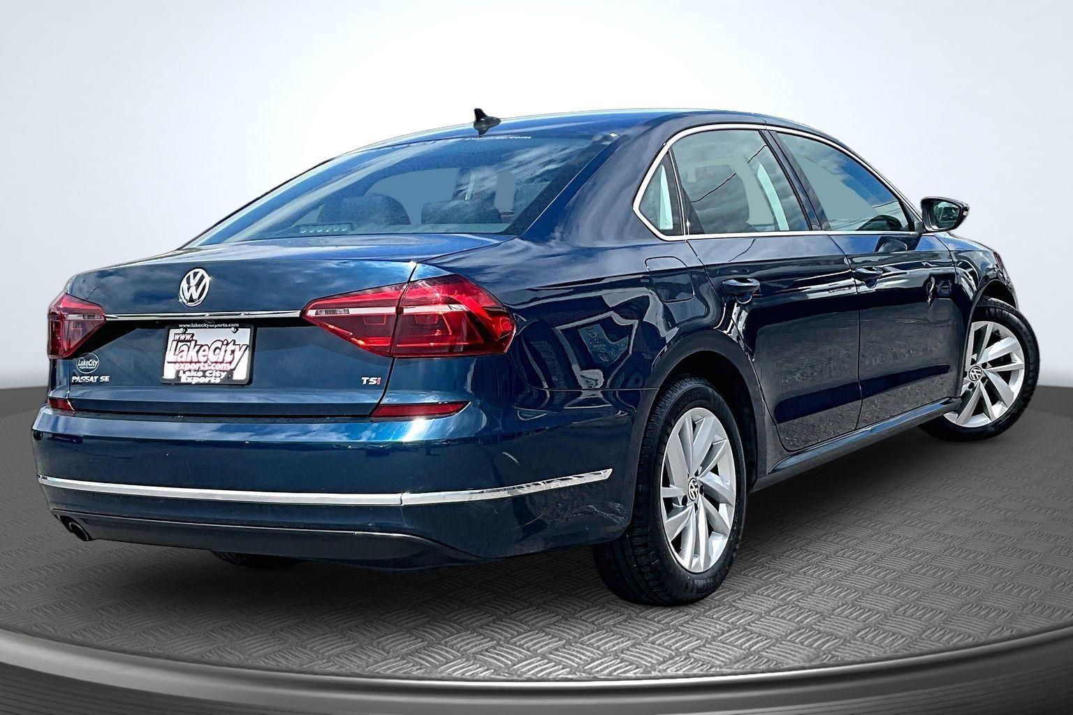 2018 Volkswagen Passat 2.0T SE w/ Technology Auto's photo