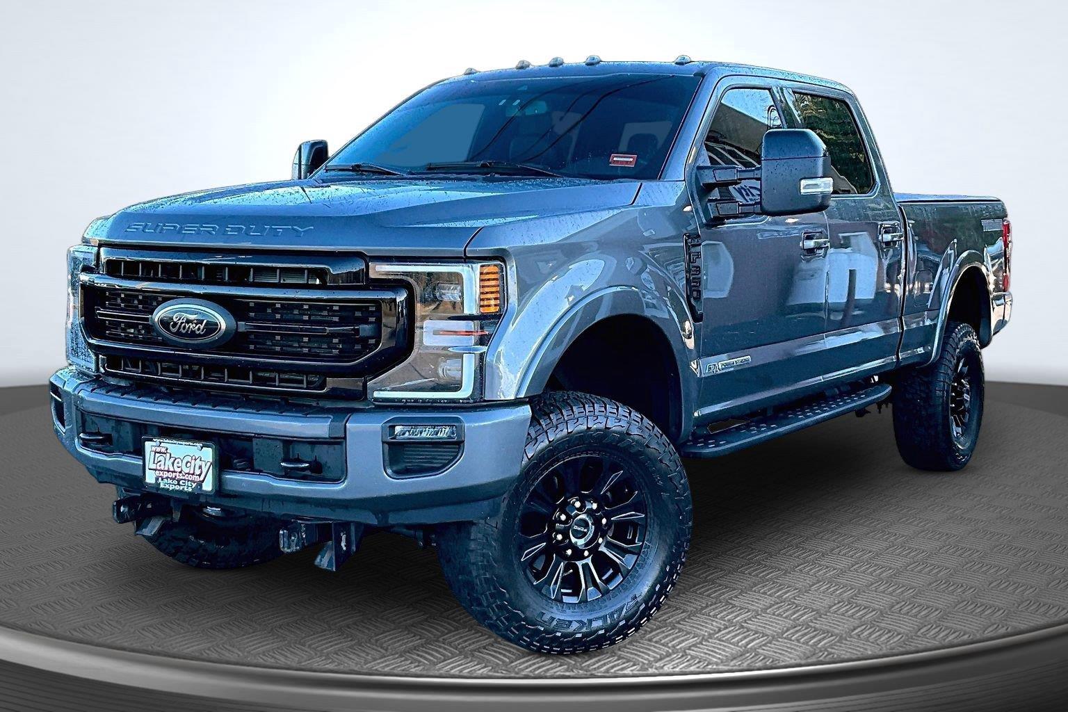 2022 Ford F-350 Super Duty Lariat Crew Cab 4WD