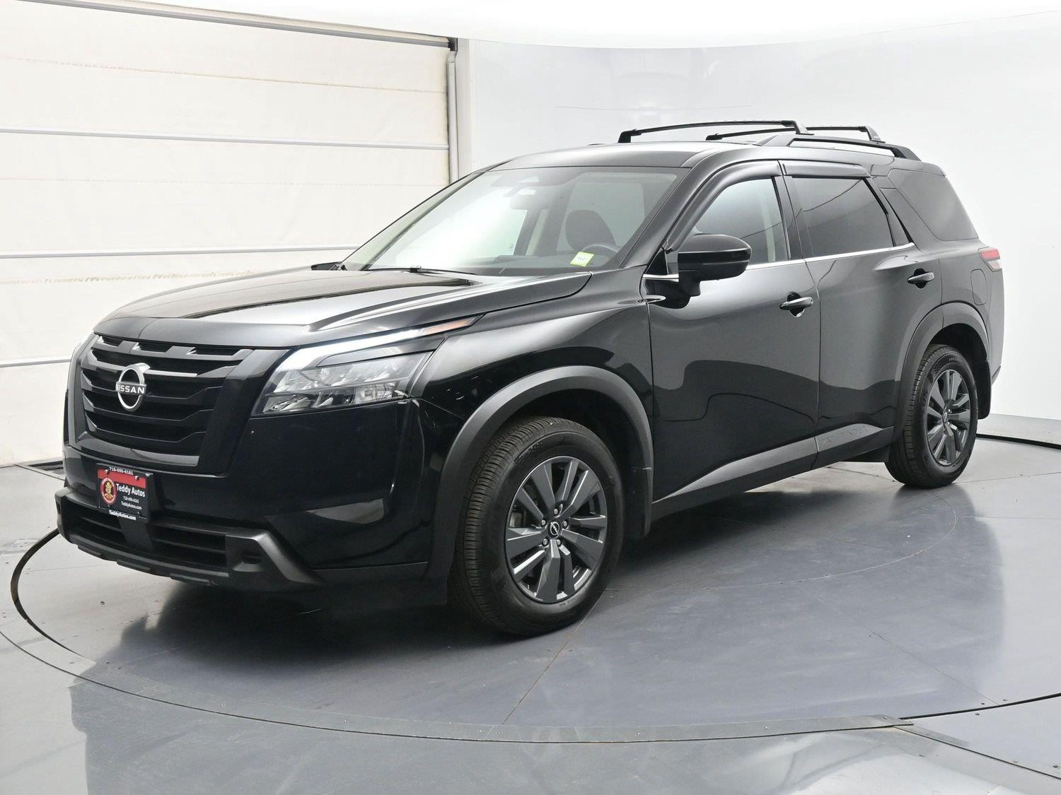 Super Black 2024 Nissan Pathfinder SUV / Crossover All-Wheel Drive Automatic