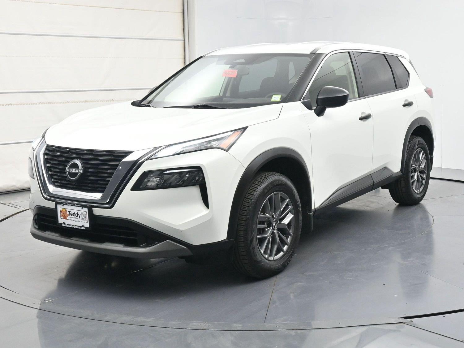 Glacier White 2022 Nissan Rogue SUV / Crossover All-Wheel Drive Continuously Variable Transmission
