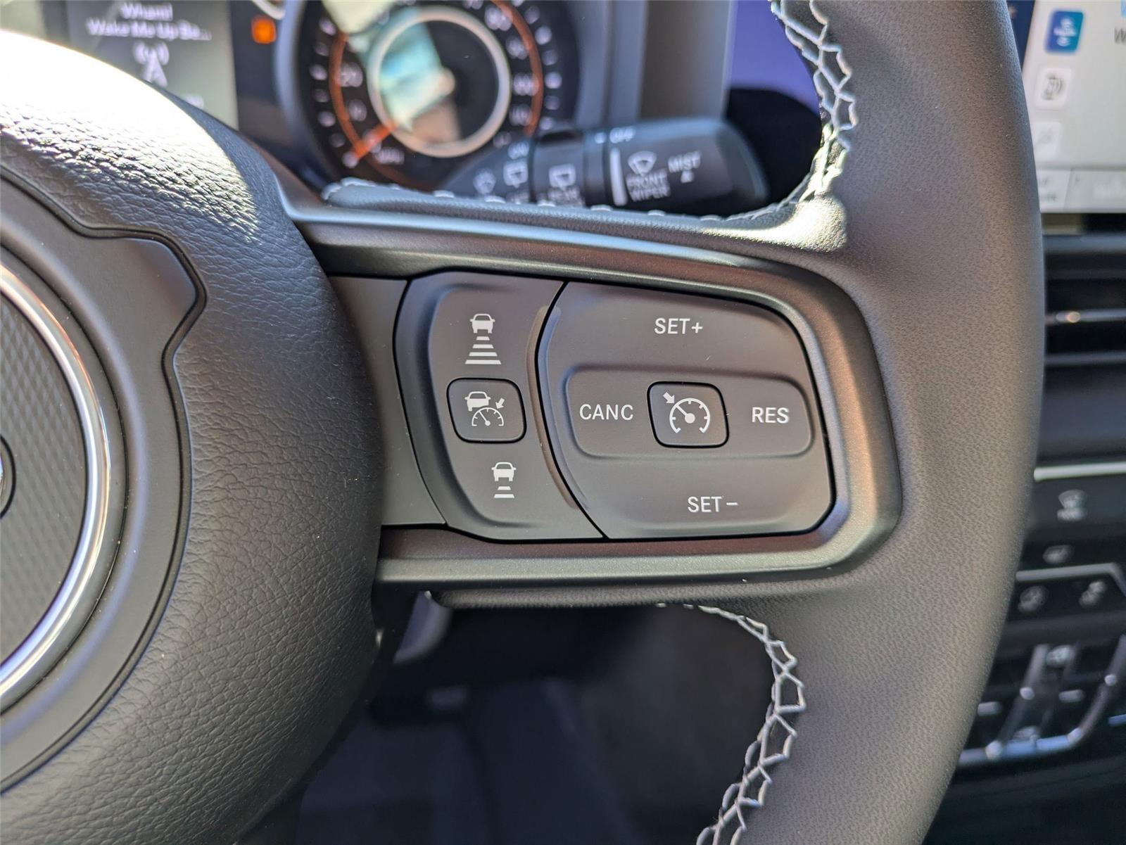 New 2025 Granite Crystal Metallic Clear Jeep Sport S image 18